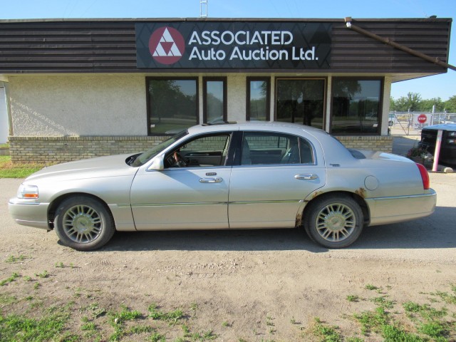 LINCOLN TOWN CAR 2007, Associated Auto Auction, SIGNATURE LIMITED, USED BUY LINCOLN TOWN CAR 2007 SIGNATURE LIMITED, Associated Auto Auction