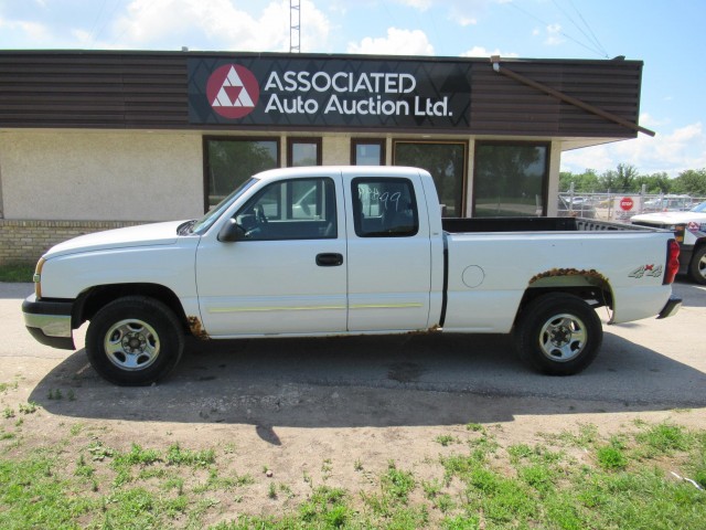 BUY CHEVROLET SILVERADO 1500 2004, Associated Auto Auction