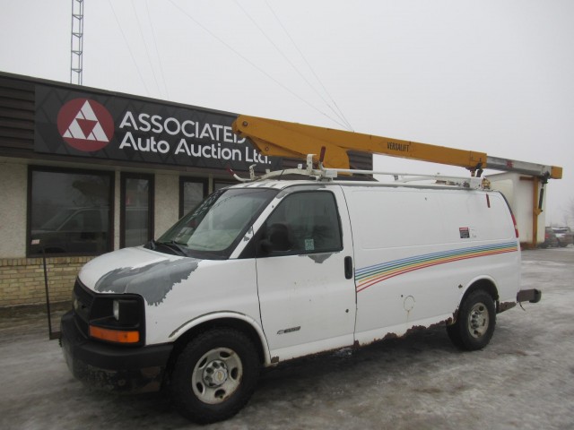 BUY CHEVROLET EXPRESS VAN 2003 DLX, Associated Auto Auction
